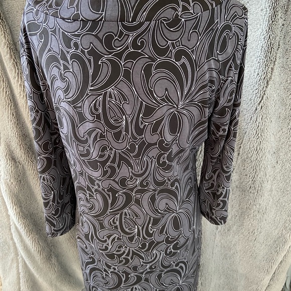 Cleo ladies dress size 12 - very flattering shape, black, grey and white - Picture 3 of 8